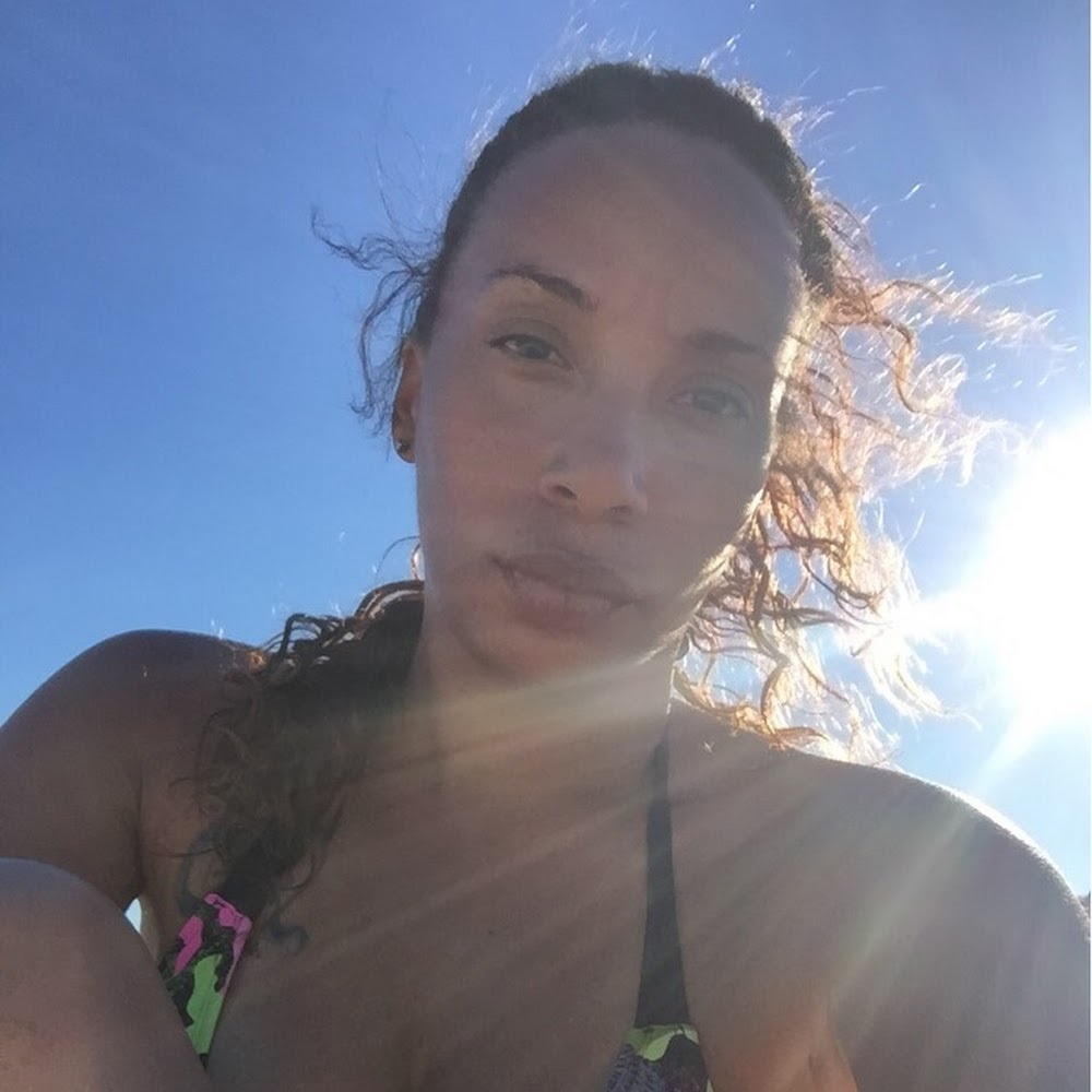 Meet your Posher, Mercedes